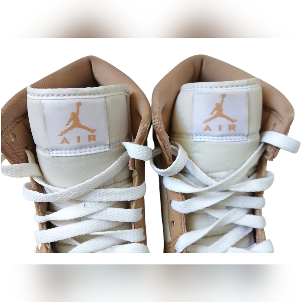 Nike Air Jordan 1 Mid Tan and White- Size 8 Men EUC - Picture 8 of 12